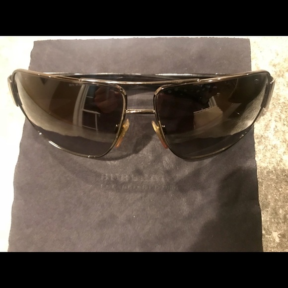 Authentic Burberry Unisex Aviator Sunglasses - Picture 4 of 6